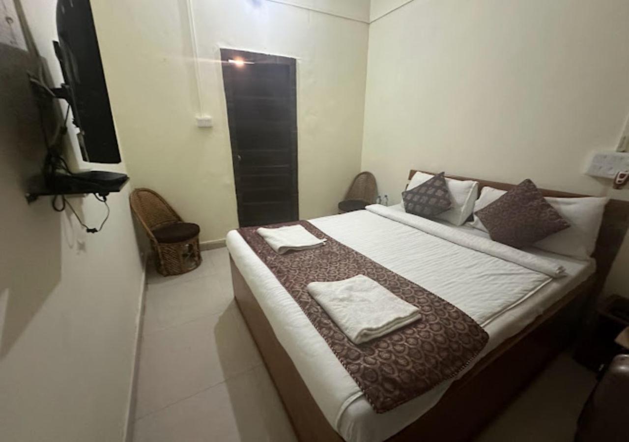 Hotel Zion Inn Varanasi Esterno foto