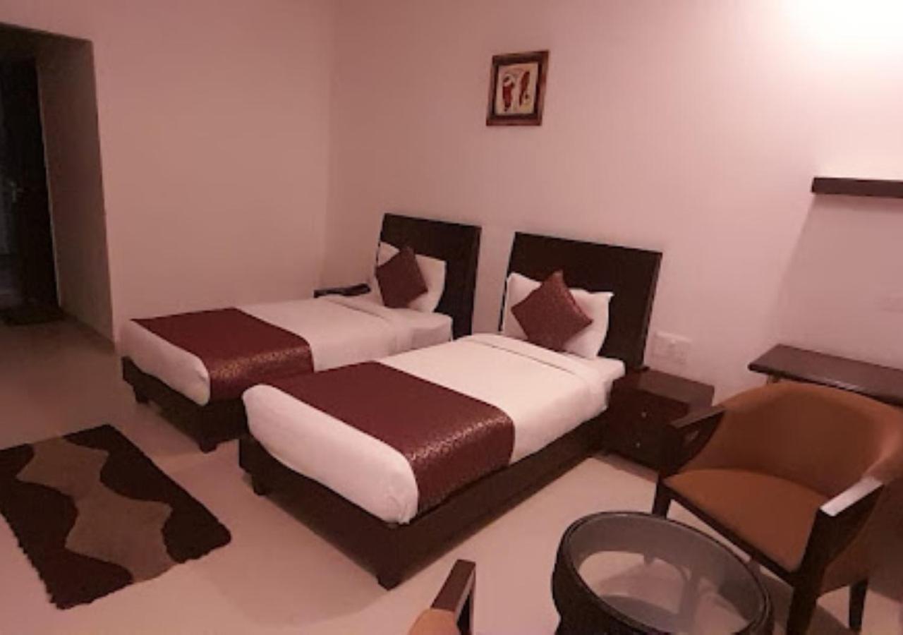 Hotel Zion Inn Varanasi Esterno foto