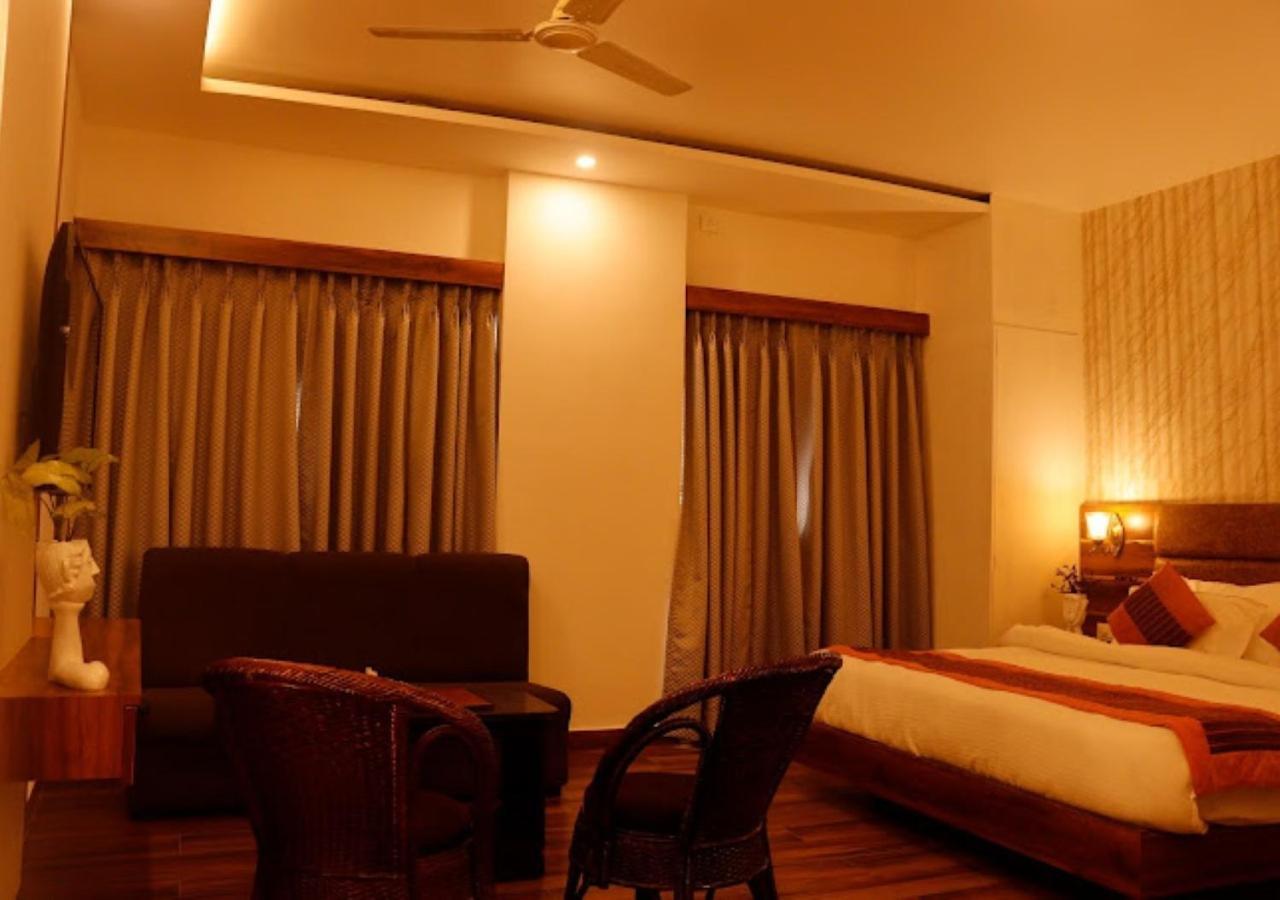 Hotel Zion Inn Varanasi Esterno foto