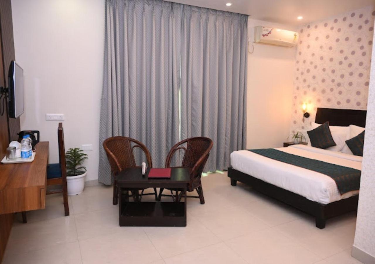 Hotel Zion Inn Varanasi Esterno foto