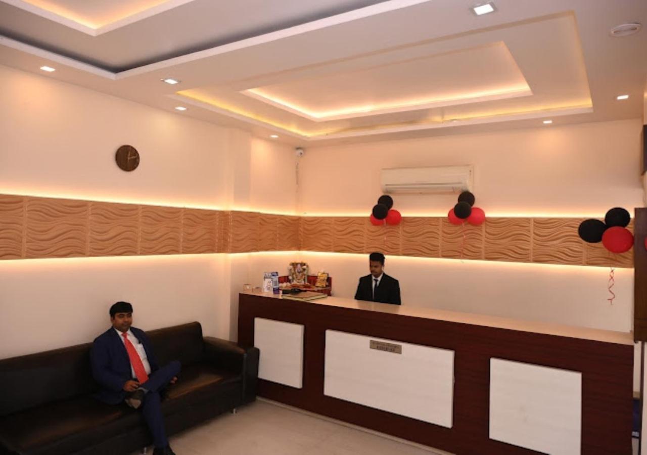 Hotel Zion Inn Varanasi Esterno foto